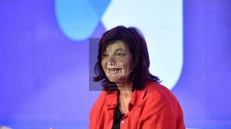 Image default