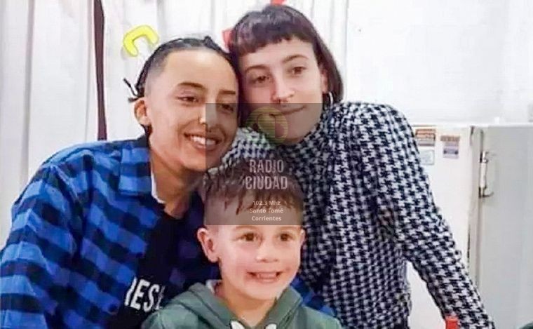 Image default