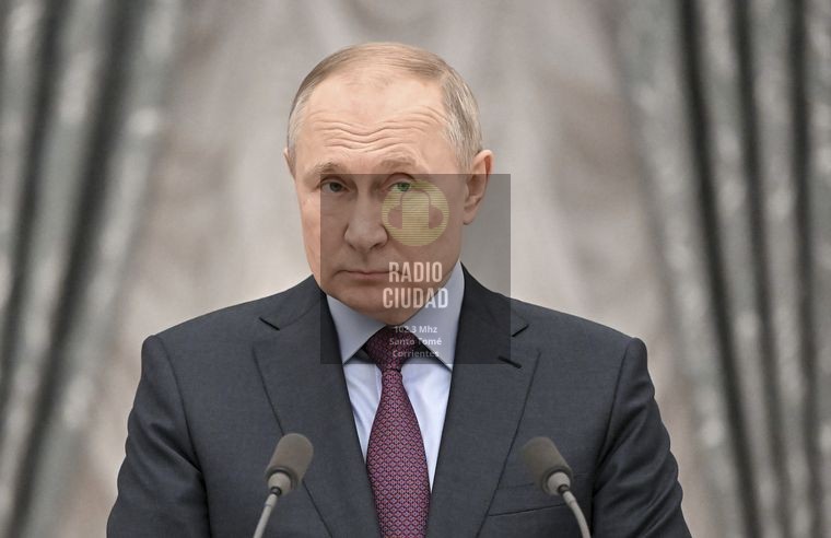 Image default
