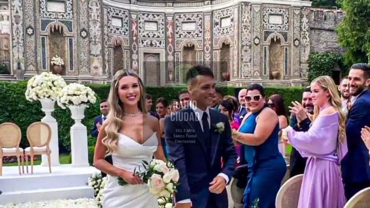 Image default